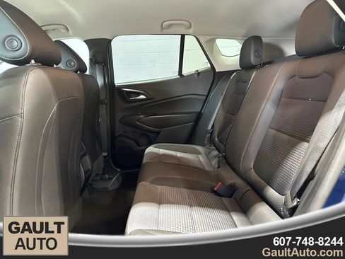 Used 2024 Chevrolet Trax LT w/ Driver Confidence Package FWD image 14