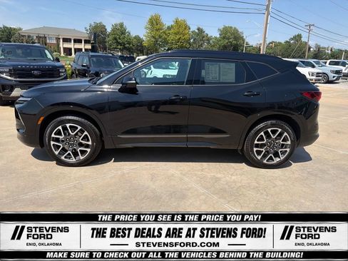 Used 2025 Chevrolet Blazer RS FWD image 9