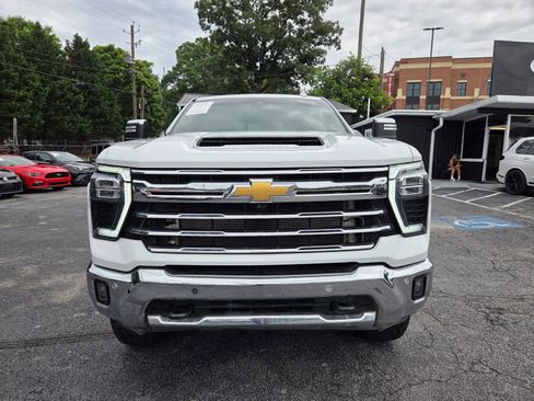 Used 2024 Chevrolet Silverado 2500 LTZ w/ LTZ Plus Package AWD/4WD image 10