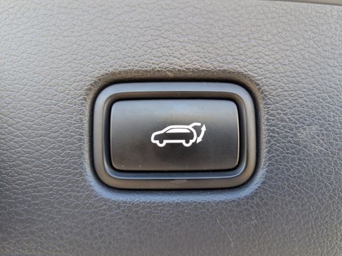 Used 2023 Hyundai Palisade Calligraphy w/ Winter Package image 13