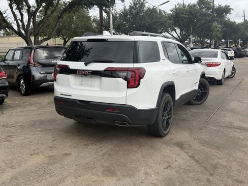 Used 2023 GMC Acadia SLT w/ Elevation Edition FWD image 5