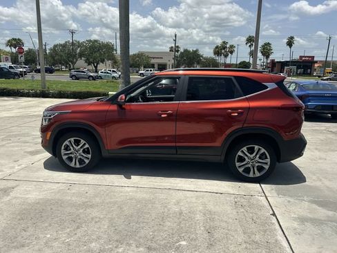 Used 2021 Kia Seltos S FWD image 9