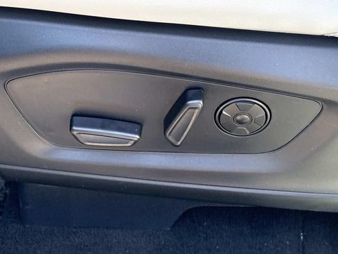 New 2026 Ford Explorer Platinum w/ LUX Leather Package AWD/4WD image 25