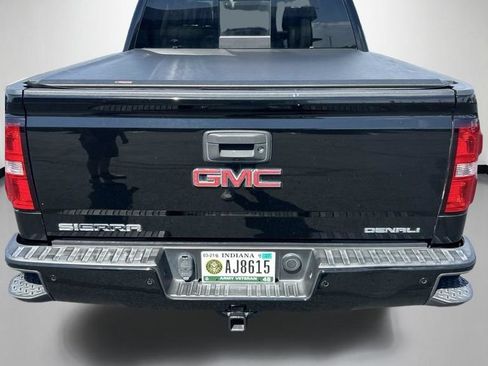 Used 2014 GMC Sierra 1500 Denali w/ Driver Alert Package AWD/4WD image 8