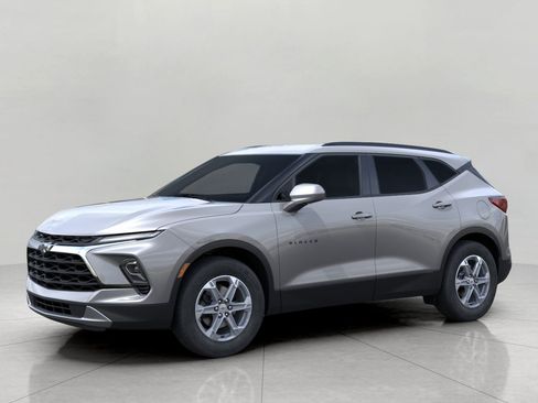 New 2026 Chevrolet Blazer LT w/ Convenience Package AWD/4WD image 2
