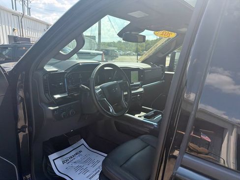 Used 2025 Chevrolet Silverado 2500 LTZ w/ Trail Boss Package AWD/4WD image 15