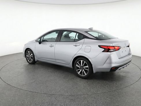 Used 2025 Nissan Versa SV image 6