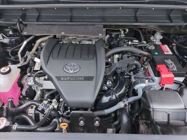 Used 2024 Toyota Highlander LE FWD image 21