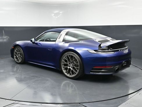 Certified 2024 Porsche 911 Targa 4S w/ Premium Package AWD/4WD image 3