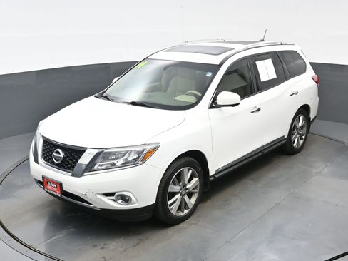 Used 2014 Nissan Pathfinder Platinum w/ Platinum Premium Package image 39
