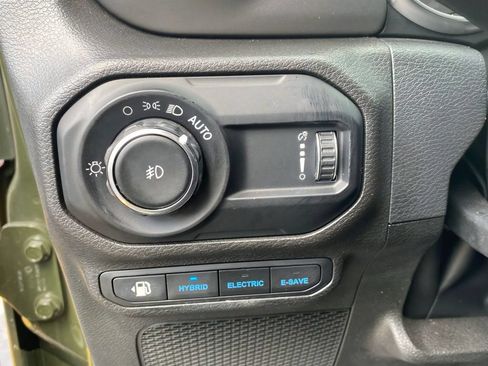 Used 2023 Jeep Wrangler Unlimited w/ 8.4" Radio Group AWD/4WD image 15