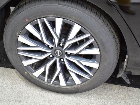 Used 2025 Nissan Altima 2.5 SV image 36