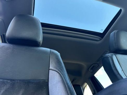 Used 2014 Toyota Highlander XLE image 17