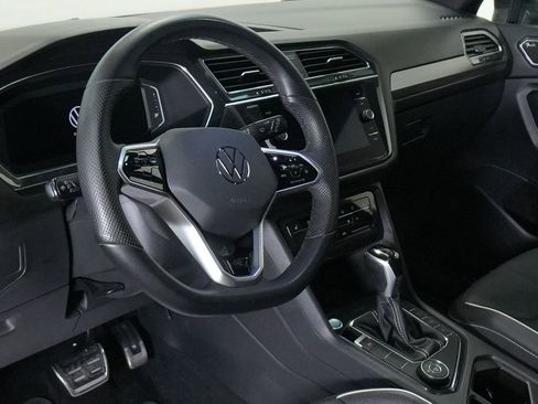 Used 2022 Volkswagen Tiguan SEL R-Line image 13