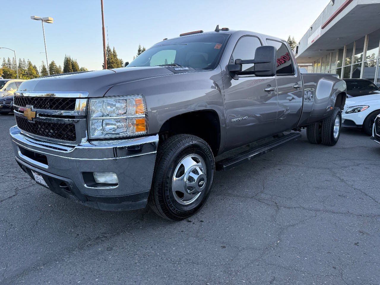 Used 2014 Chevrolet Silverado 3500 LTZ w/ LTZ Plus Package AWD/4WD image 7