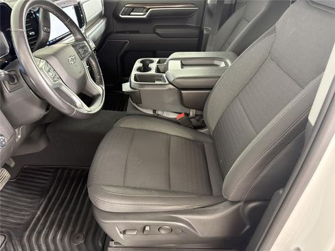 Used 2022 Chevrolet Silverado 1500 RST AWD/4WD image 7
