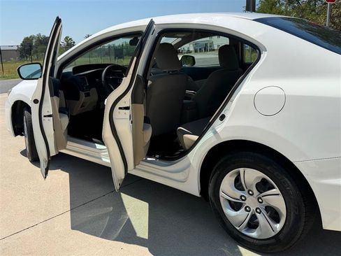 Used 2015 Honda Civic LX image 9
