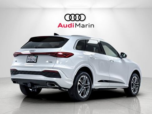 Used 2025 Audi Q5 Premium w/ Convenience Package AWD/4WD image 5