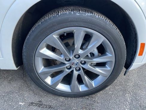 Used 2023 Buick Envision Avenir image 13