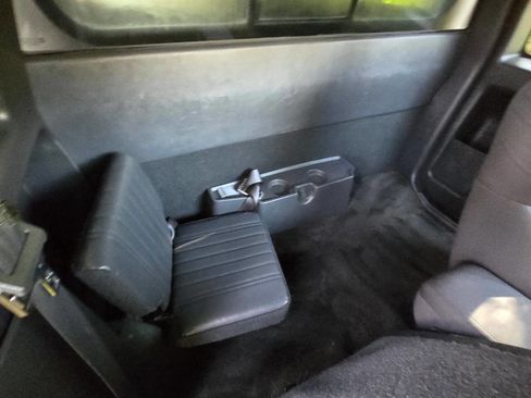 Used 2003 Chevrolet S10 Pickup LS image 21