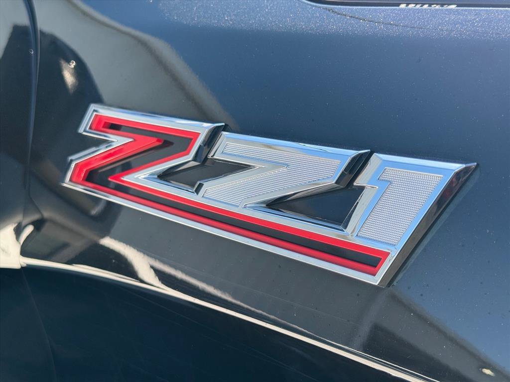 Used 2022 Chevrolet Silverado 1500 RST AWD/4WD image 3