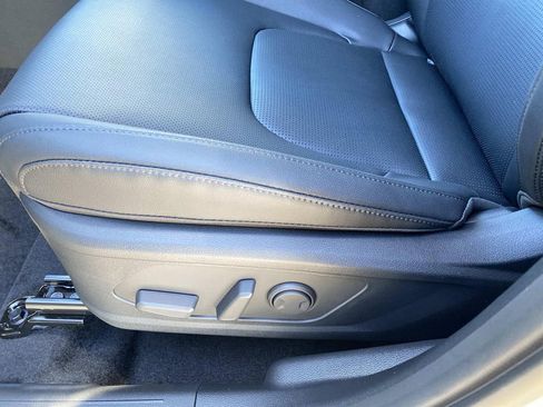 New 2026 Kia Sportage EX image 9