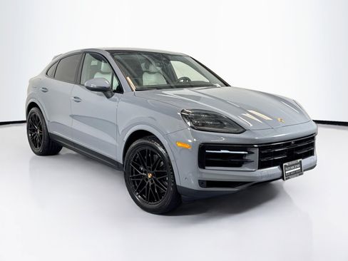 Certified 2025 Porsche Cayenne Coupe image 7