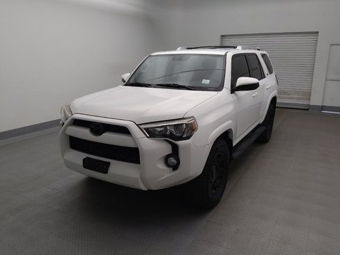 Used 2018 Toyota 4Runner SR5 image 15