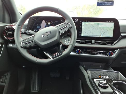 New 2026 Chevrolet Equinox RS w/ Safety and Technology Package image 13