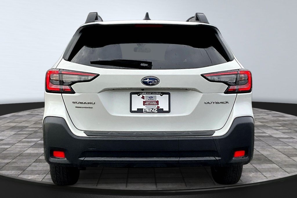 Used 2025 Subaru Outback Premium AWD/4WD image 5