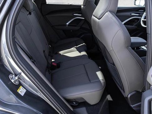 Certified 2025 Audi Q5 Premium Plus w/ Premium Plus image 23