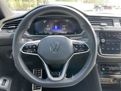 Used 2024 Volkswagen Tiguan SE R-Line image 13