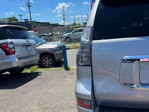 Used 2014 Lexus GX 460 AWD/4WD image 8