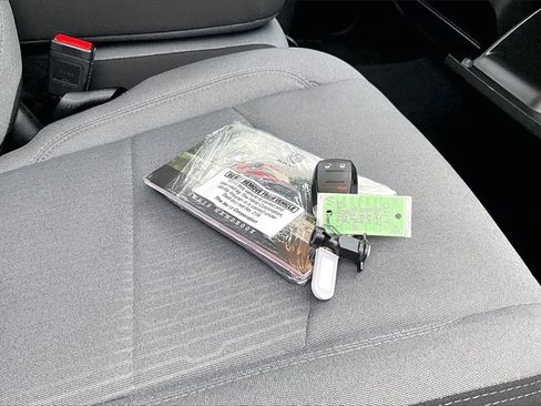 Used 2024 RAM 2500 Big Horn w/ Bed Utility Group image 11