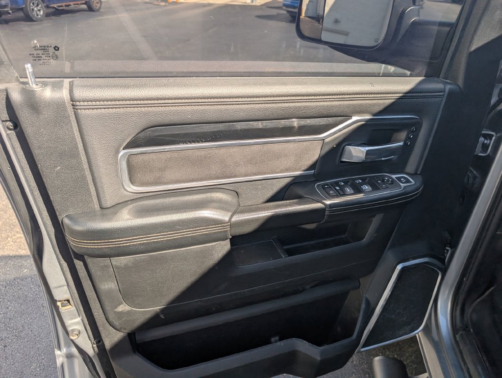 Used 2021 RAM 2500 Laramie w/ Night Edition AWD/4WD image 18