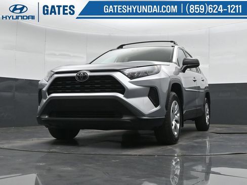 Used 2021 Toyota RAV4 LE FWD image 36