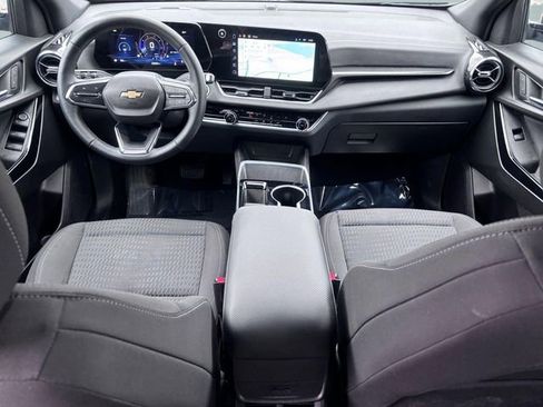 Used 2025 Chevrolet Equinox LT image 27