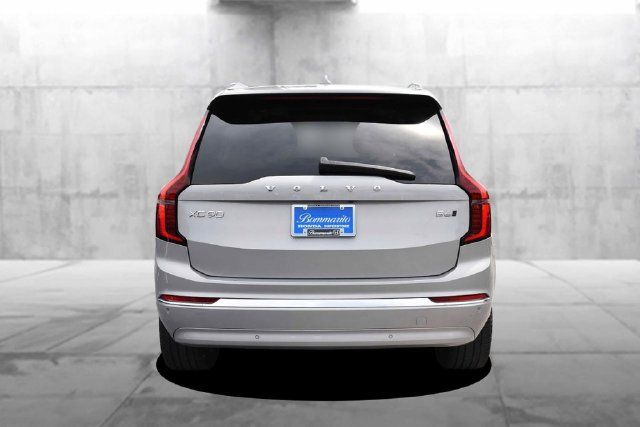Used 2025 Volvo XC90 B6 Plus AWD/4WD image 6