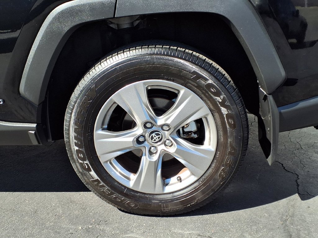 Certified 2023 Toyota RAV4 XLE w/ Convenience Package AWD/4WD image 6