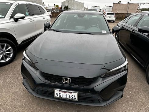Used 2023 Honda Civic Sport image 3