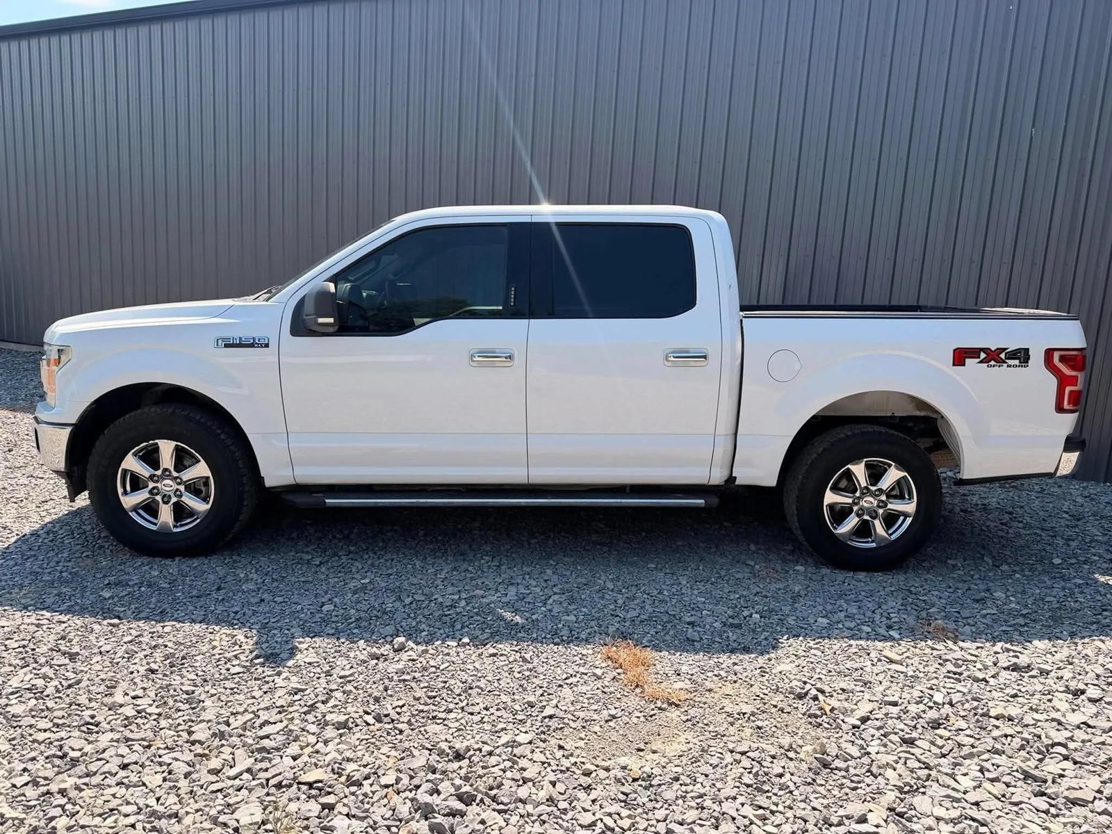 Used 2018 Ford F150 XLT w/ Equipment Group 302A Luxury AWD/4WD image 8