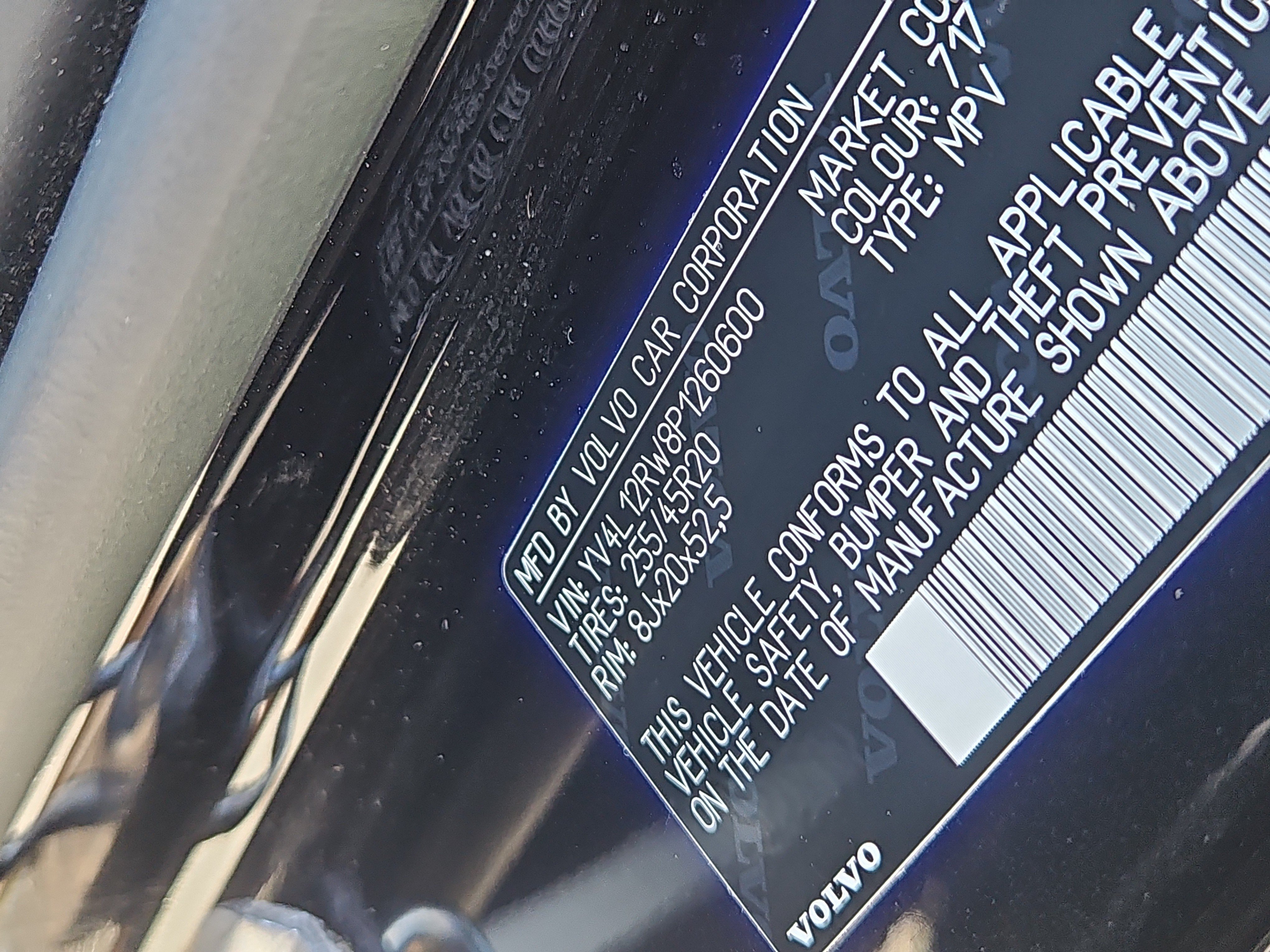 Used 2023 Volvo XC60 B5 Plus w/ Climate Package AWD/4WD image 7