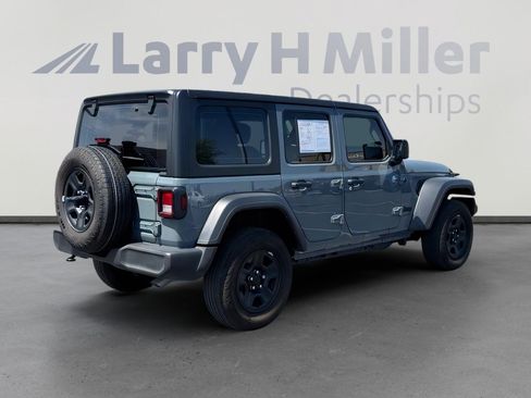 Used 2024 Jeep Wrangler Unlimited Sport AWD/4WD image 5