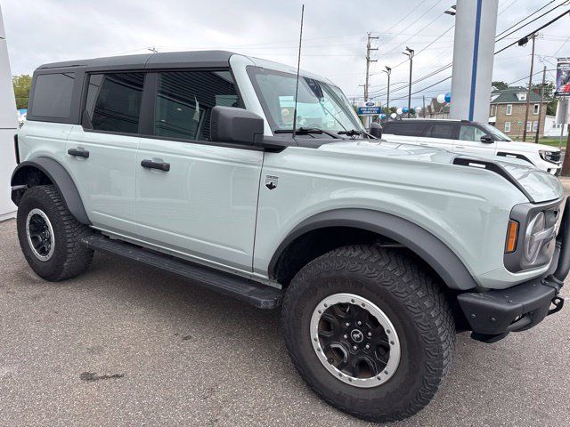 Certified 2023 Ford Bronco Big Bend w/ Sasquatch Package AWD/4WD image 4