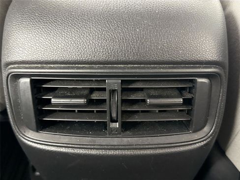 Used 2017 Honda CR-V LX image 32