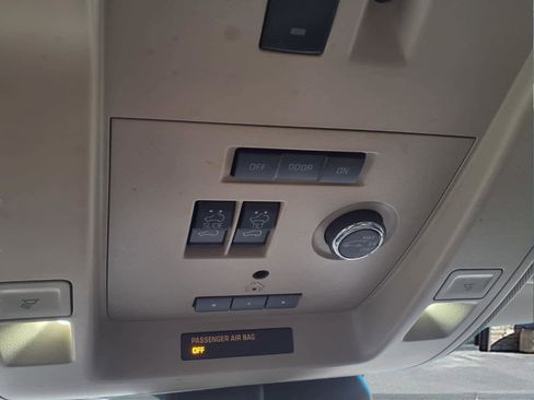 Used 2020 GMC Yukon Denali w/ Denali Ultimate Package image 18