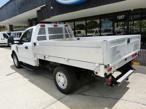 Used 2018 Ford F250 XL RWD image 3