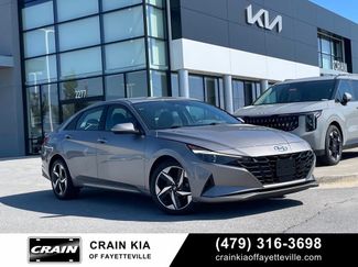Used 2023 Hyundai Elantra SEL w/ Convenience Package FWD video 1