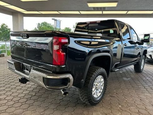 Used 2024 Chevrolet Silverado 2500 LT w/ Convenience Package AWD/4WD image 26