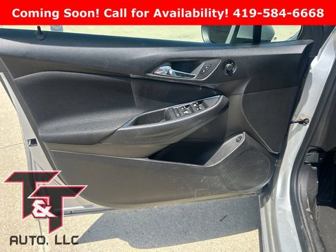 Used 2016 Chevrolet Cruze LT w/ Convenience Package FWD image 5